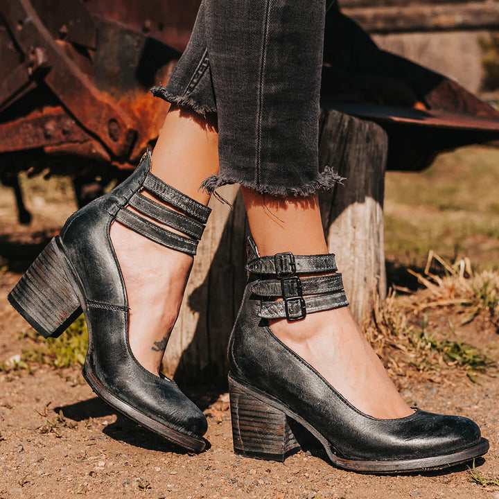 Isolde | Vintage Cutout Ankle Boots