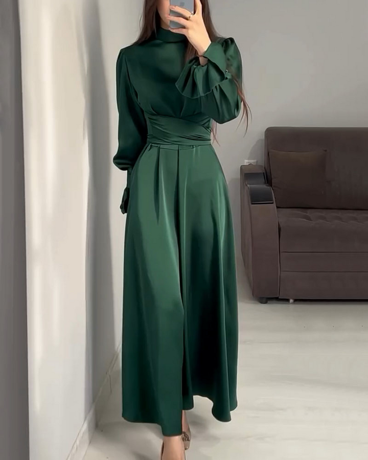 Amaranta | Emerald Satin Maxi Dress