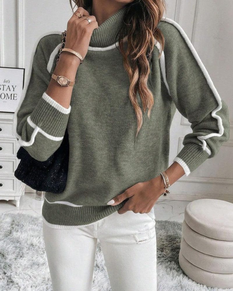 Vesnia | Contrast Trim Turtleneck Sweater